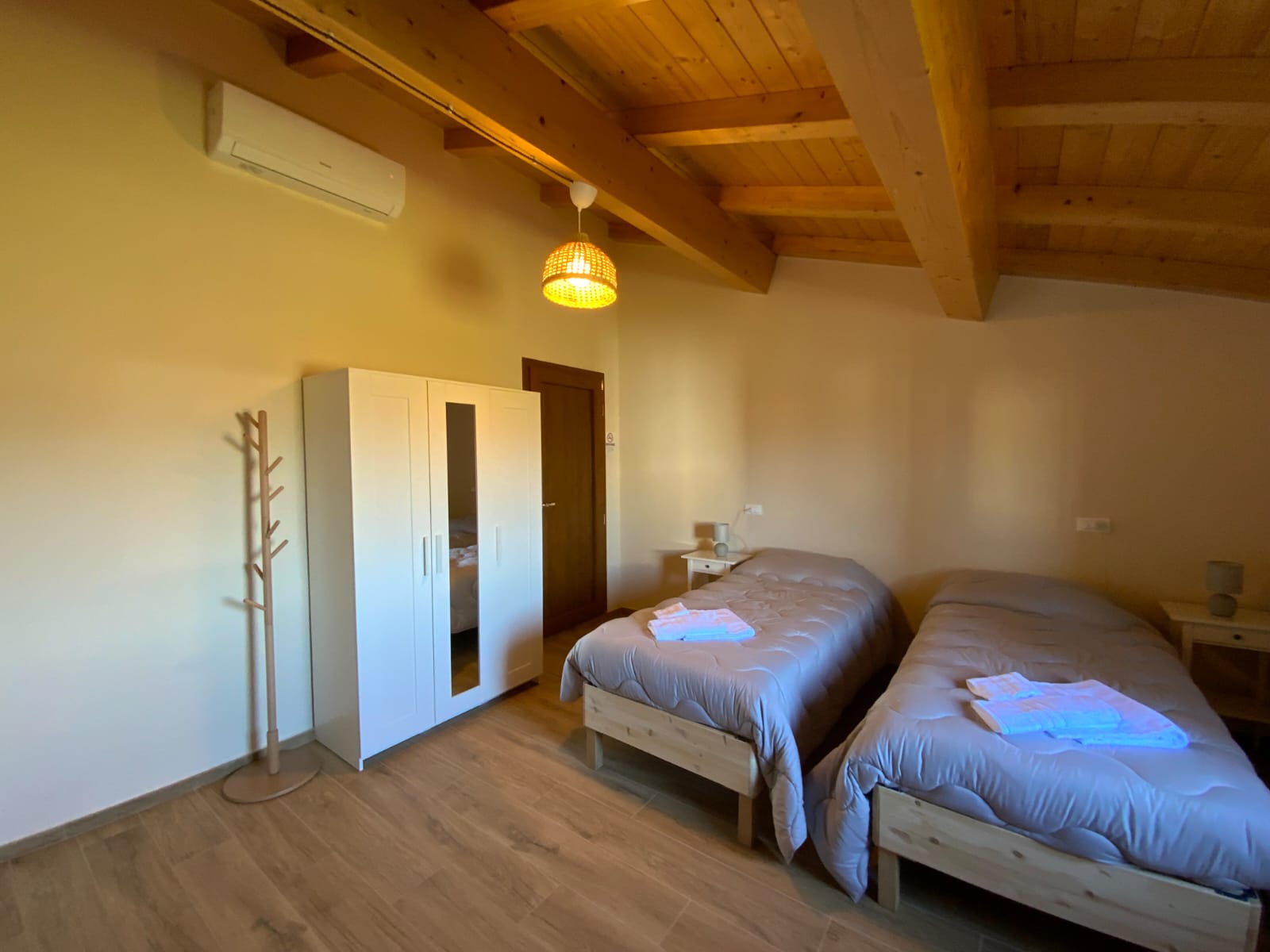 OSIRIA (Tripla con Vista sulle Campagne Toscane)